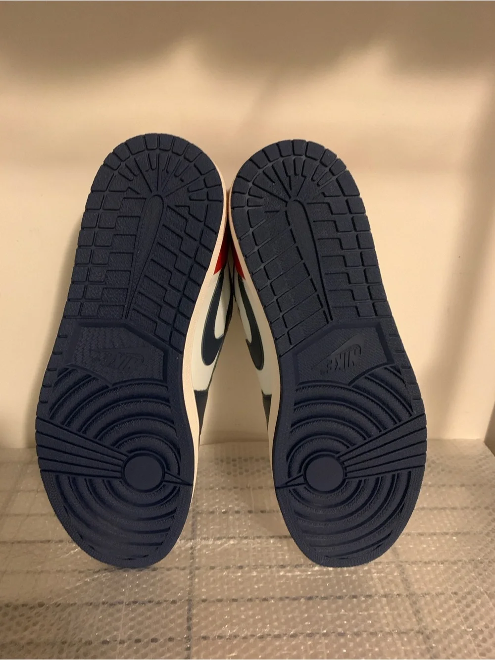 Air Jordan 1 Retro OG Low Howard University HQ2993-100